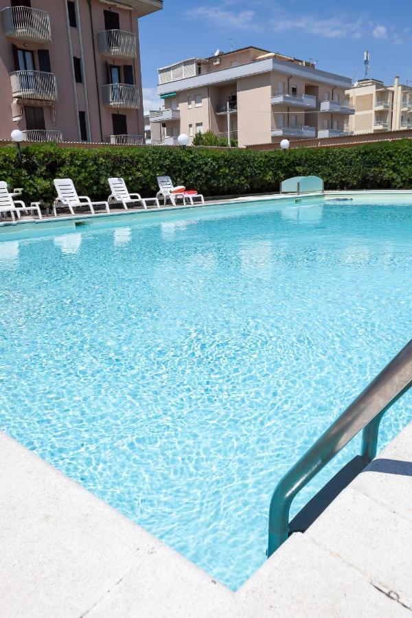 Hotel Primavera Lido Di Savio Exterior foto