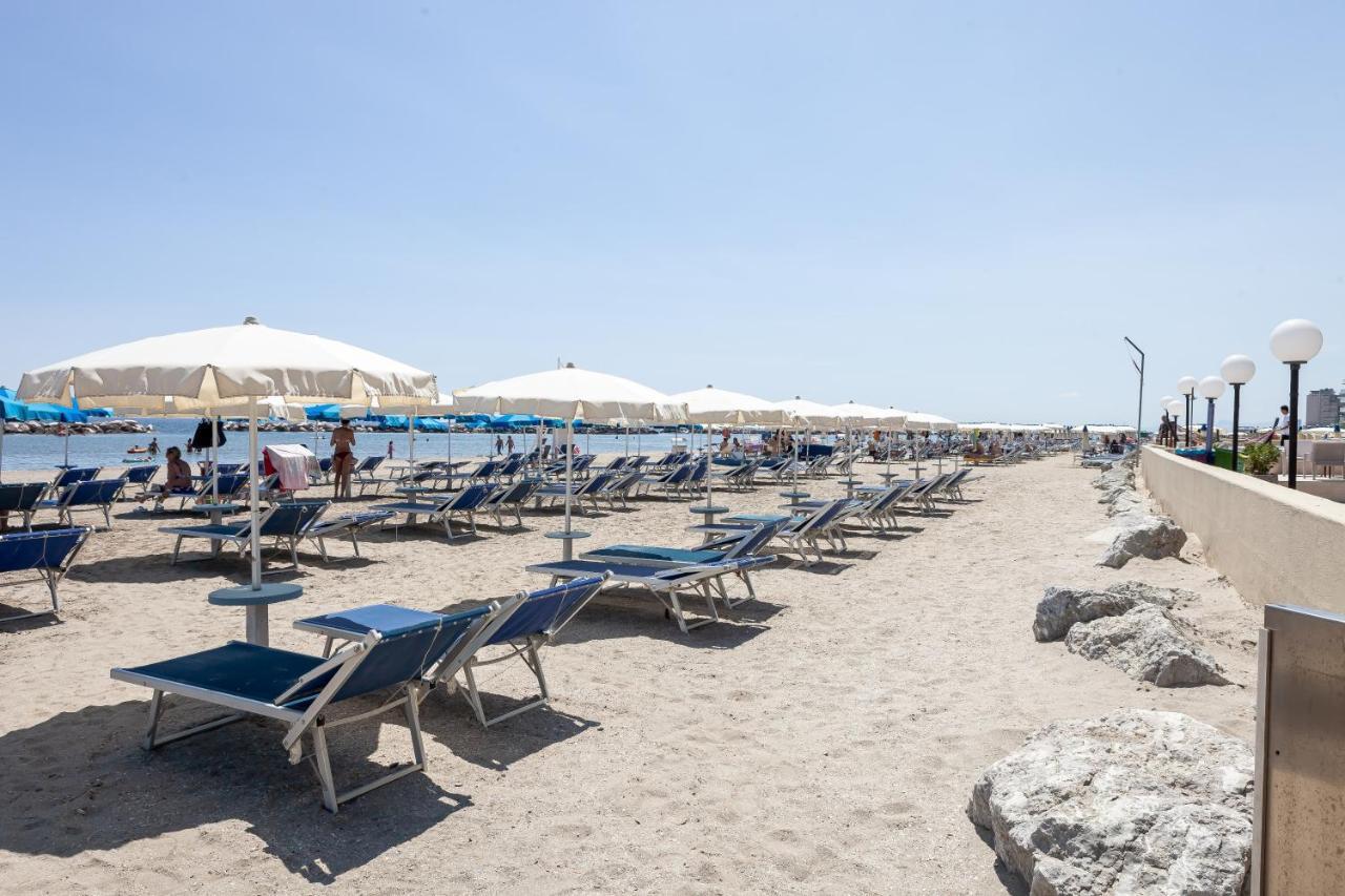 Hotel Primavera Lido Di Savio Exterior foto