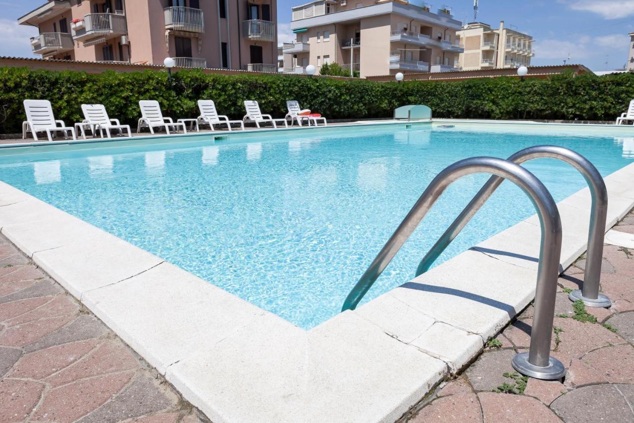 Hotel Primavera Lido Di Savio Exterior foto