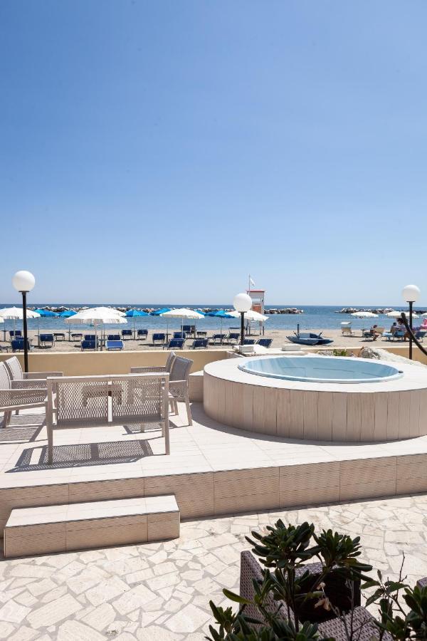 Hotel Primavera Lido Di Savio Exterior foto